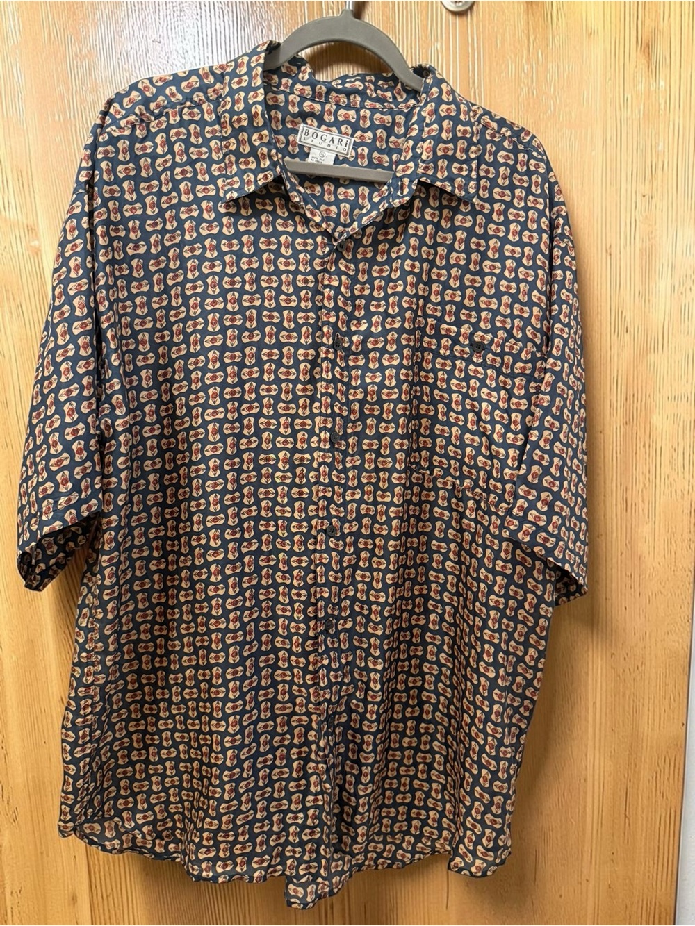 Vintage Bogari 💯 silk Navy Short-Sleeve Printed Button-Down Shirt